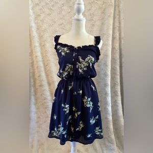 Cupcakes and Cashmere mini dress without size label in navy with white floral